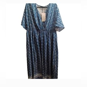 BloomChic Blue Maxi Dress W/ White Pattern, Short Sleeves W/ Pockets Size 18-20